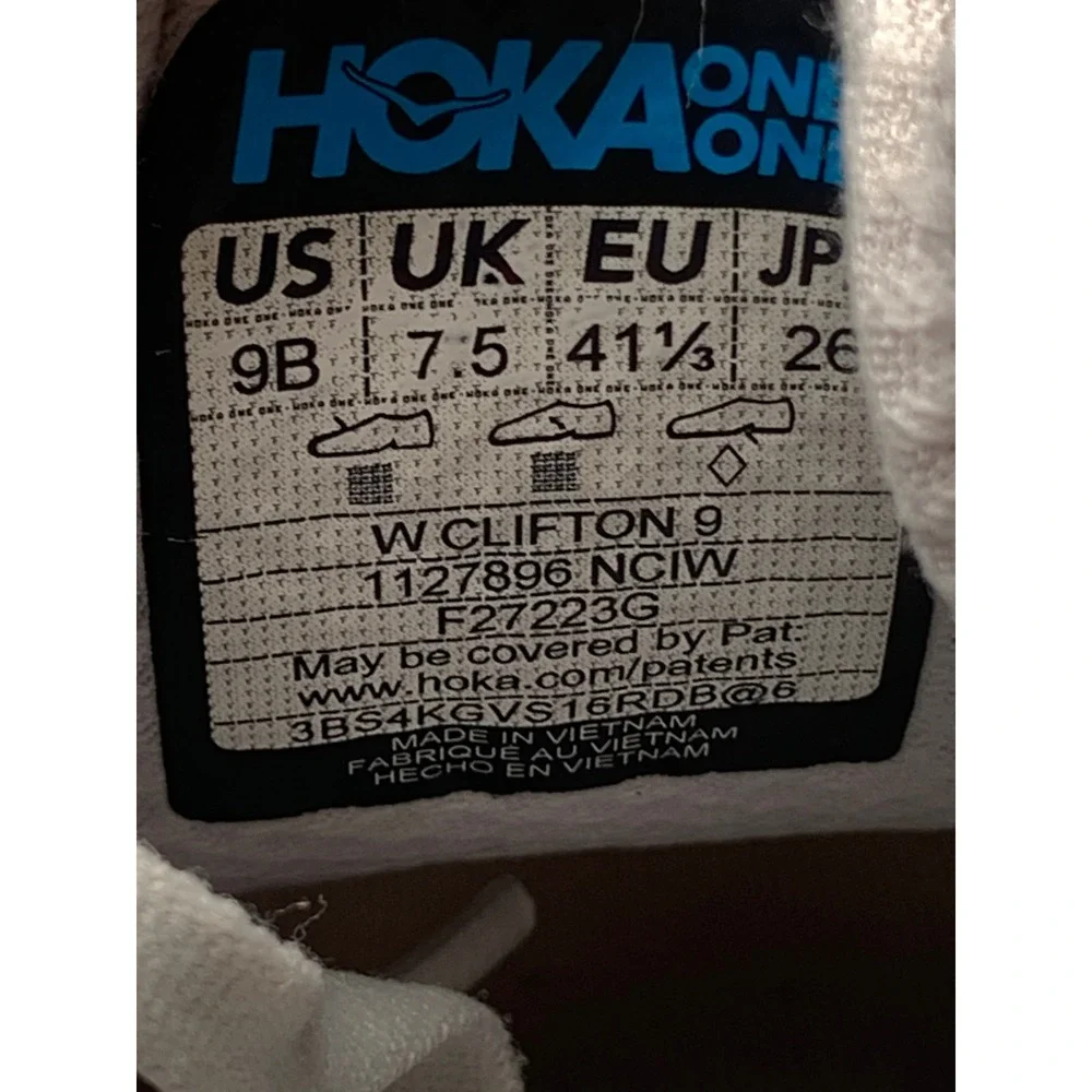 Hoka One‎ Clifton 9 Nimbus Silver Running Shoes Women's Sz 9B